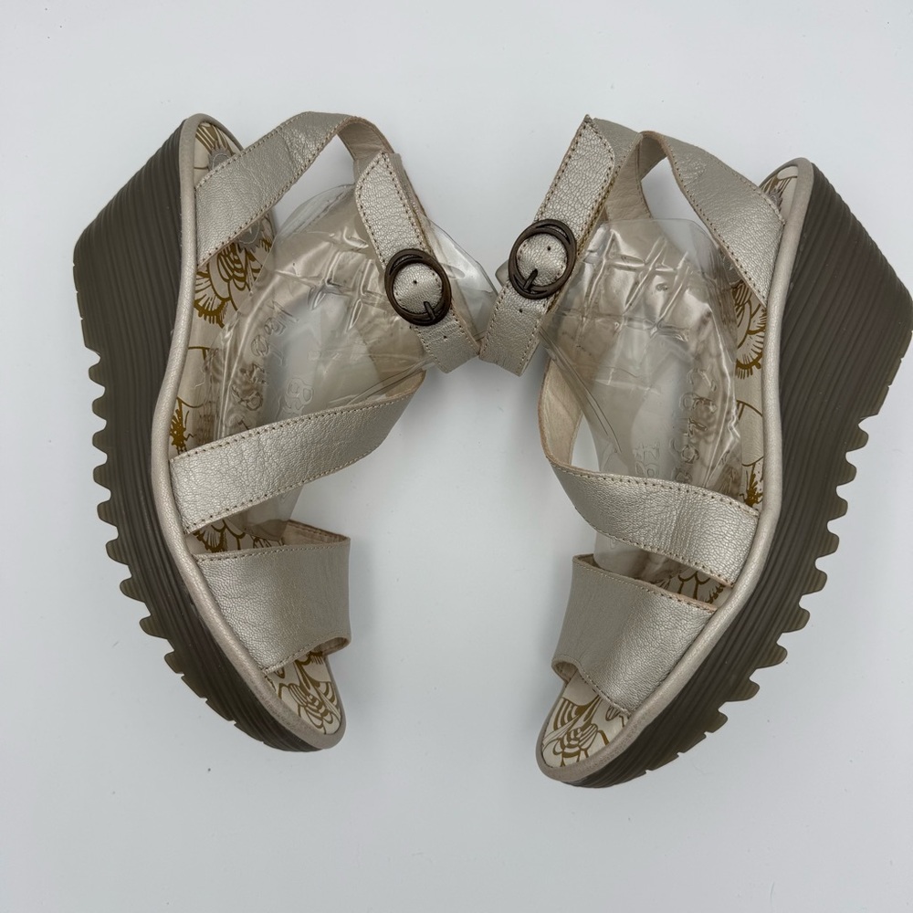 Fly London sz 38 Yesk Sandal Wedge - Picture 2 of 7